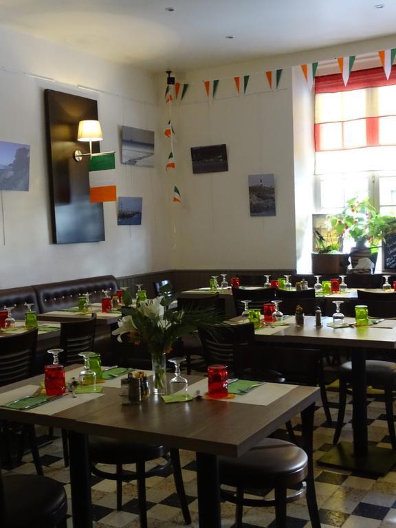 Hotel Restaurant Du Commerce La Gouesnière Dış mekan fotoğraf